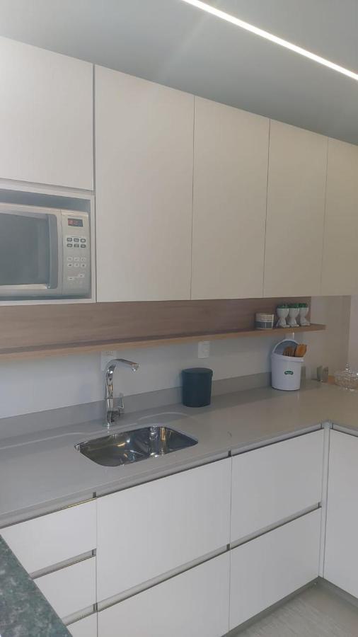 Apartamento Frente Mar Na Baia De 贝卢港 外观 照片