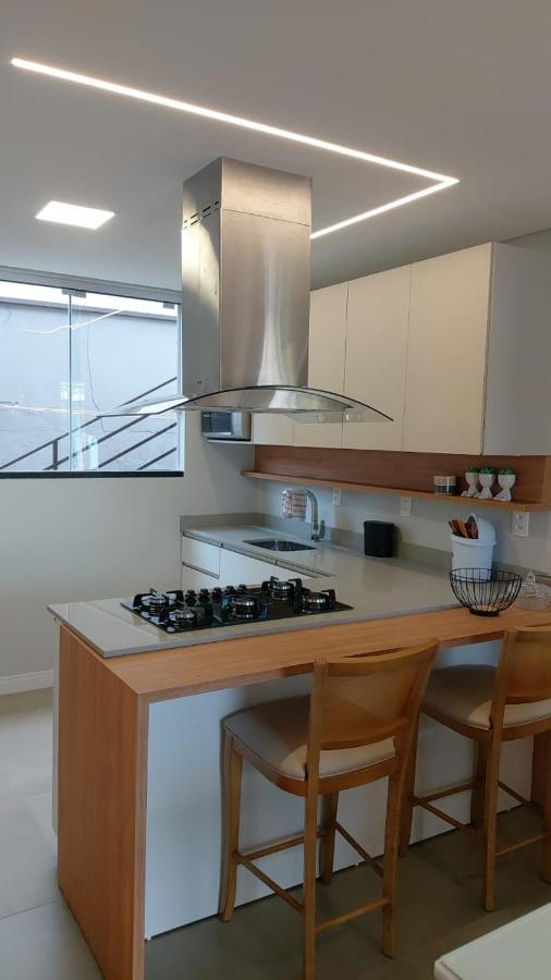 Apartamento Frente Mar Na Baia De 贝卢港 外观 照片