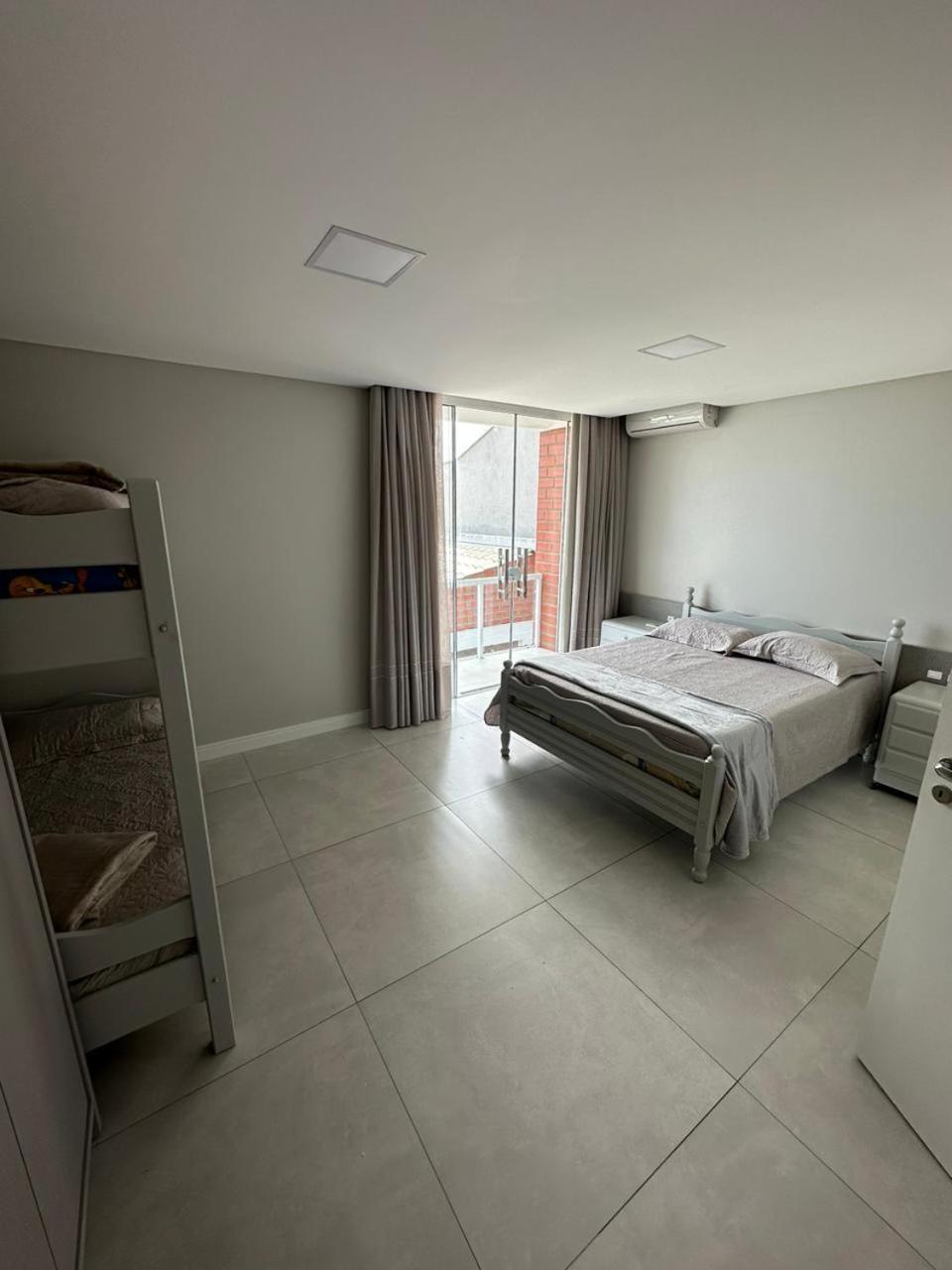 Apartamento Frente Mar Na Baia De 贝卢港 外观 照片