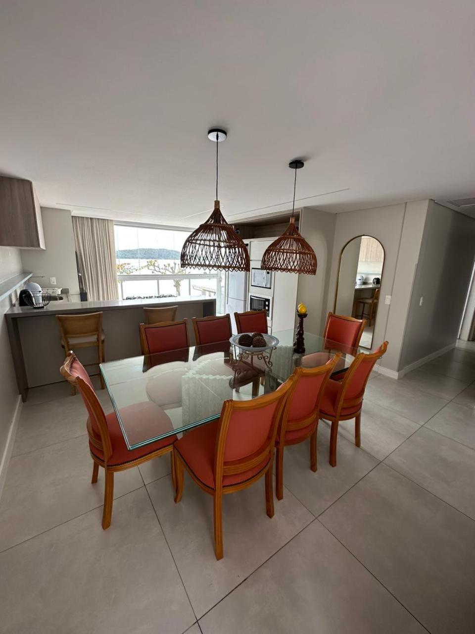 Apartamento Frente Mar Na Baia De 贝卢港 外观 照片